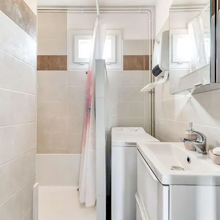 Pres De La Plage, 2 Chambres, Balcon, Parking Prive, 5 Pers, Saint Pierre La - Fr-1-229d-137 Apartmán *