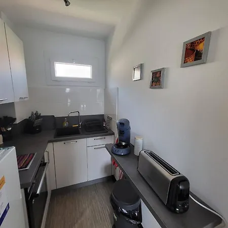 Pres De La Plage, 2 Chambres, Balcon, Parking Prive, 5 Pers, Saint Pierre La - Fr-1-229d-137