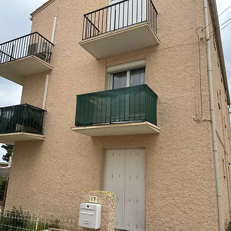 Apartment Pres De La Plage, 2 Chambres, Balcon, Parking Prive, 5 Pers, Saint Pierre La - Fr-1-229d-137 Fleury (Aude)