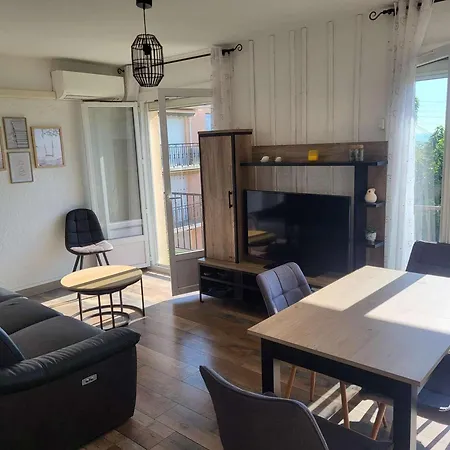 Pres De La Plage, 2 Chambres, Balcon, Parking Prive, 5 Pers, Saint Pierre La - Fr-1-229d-137 Fleury (Aude)